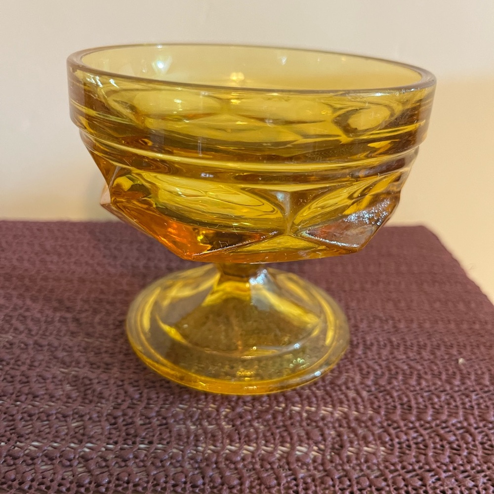 VINTAGE ANCHOR HOCKING FAIRFIELD AMBER GLASS DESERT DISH PREOWNED - Picture 6 of 8
